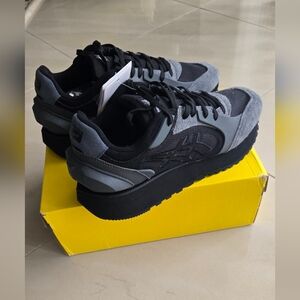 Onitsuka Tiger Brand New Sneakers